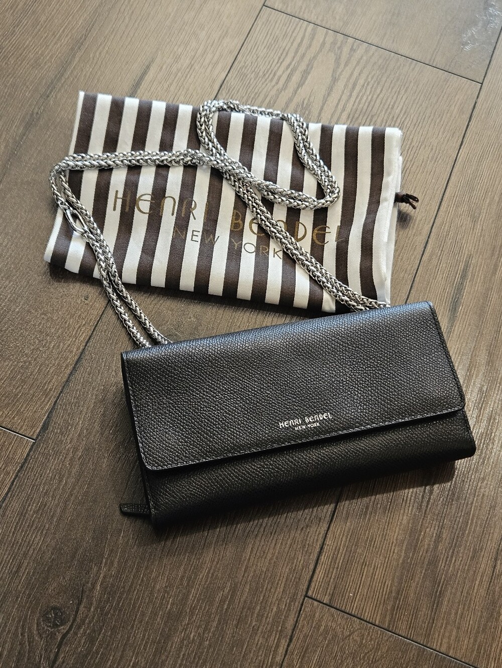 Henri Bendel Black Leather Chain Wallet Crossbody WOC Retired NYC